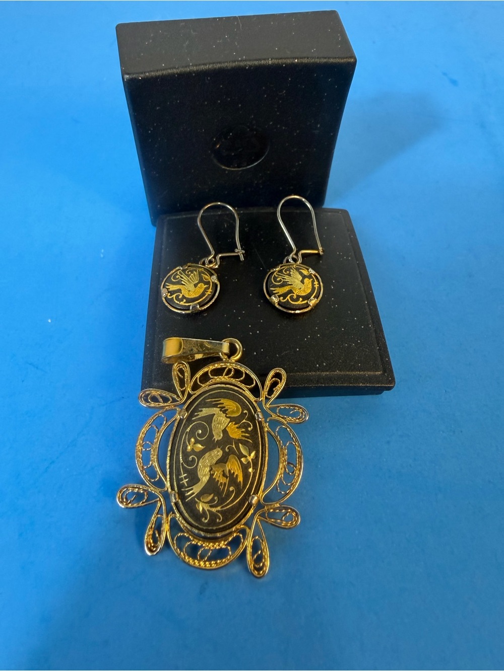 Vintage jewelry set in the traditional Damascus technique